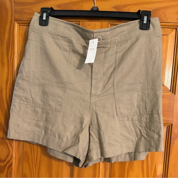 LOFT Pants - LOFT Beige Casual Shorts